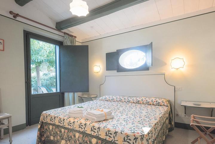 Vigna Sant' Amico Country House Morro d'Alba Bagian luar foto