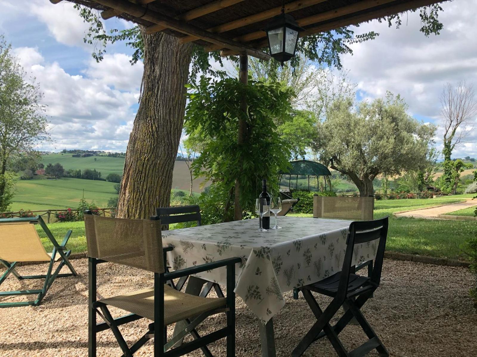 Vigna Sant' Amico Country House Morro d'Alba Bagian luar foto